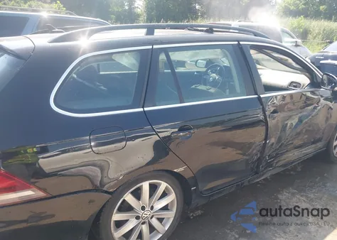 2011 Volkswagen Jetta Sportwagen 2.5L Se z USA, uszkodzony, nr VIN 3VWPZ7AJ2BM614775